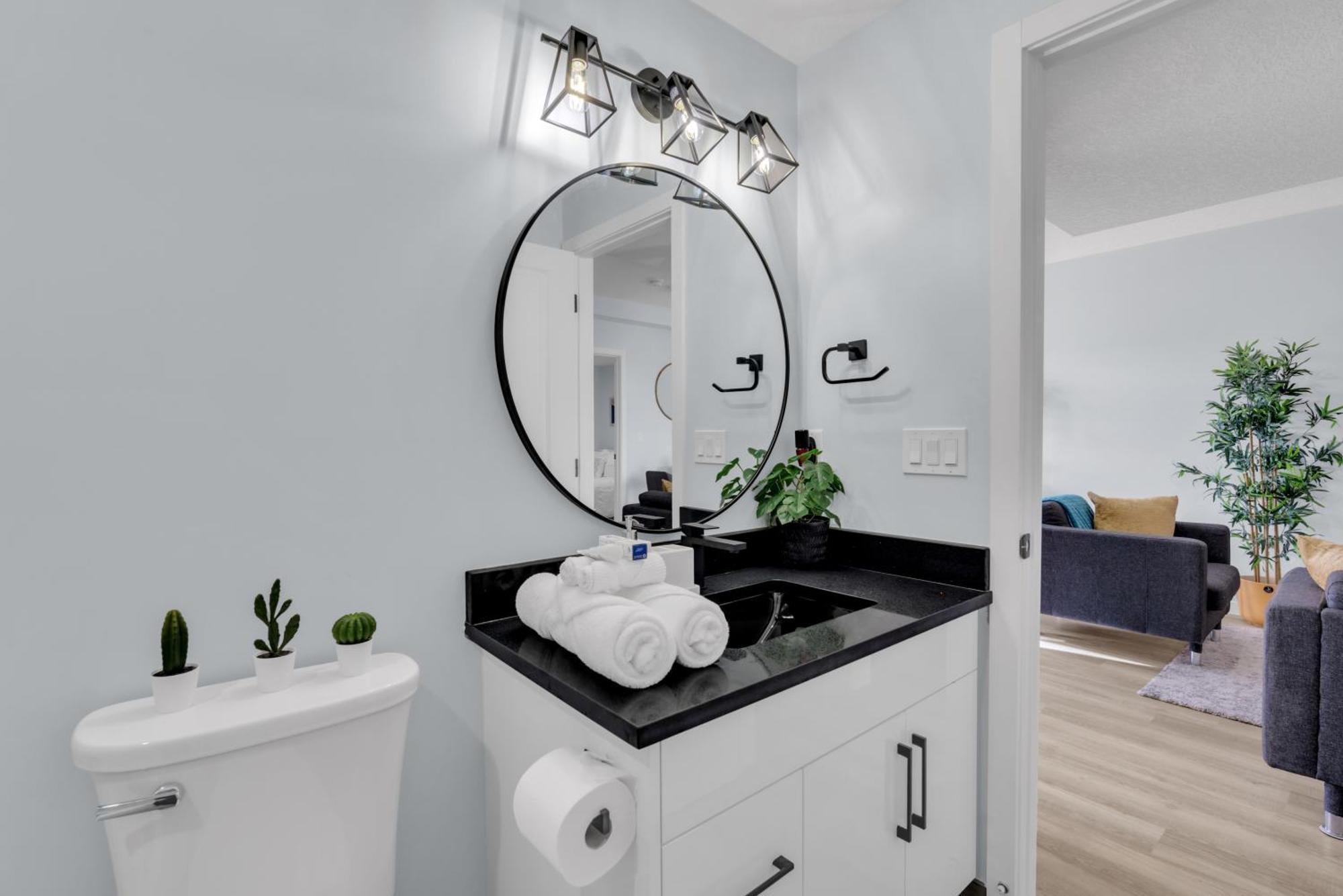 You Will Love This 2Br Guest Suite In Se YYC מראה חיצוני תמונה