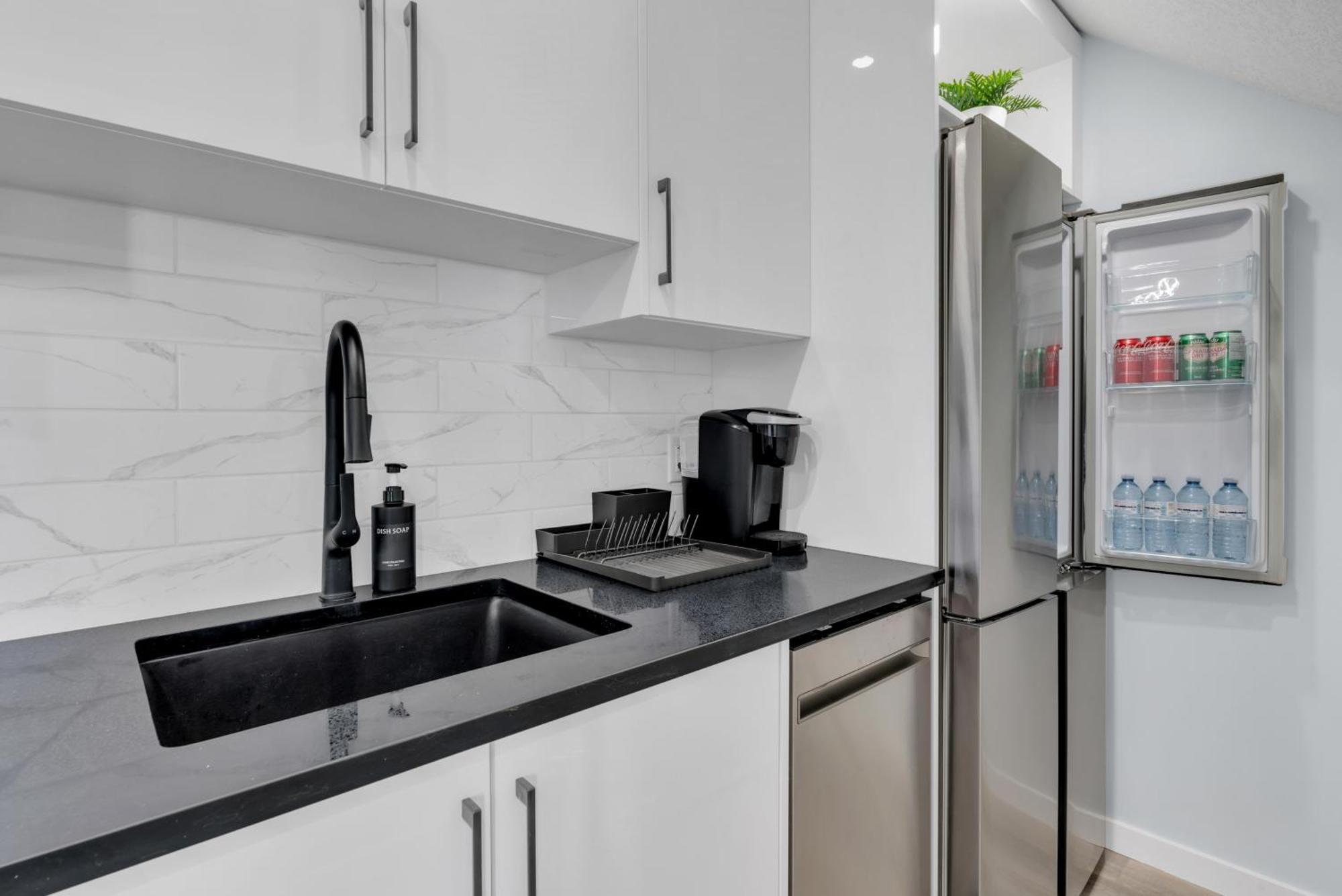 You Will Love This 2Br Guest Suite In Se YYC מראה חיצוני תמונה